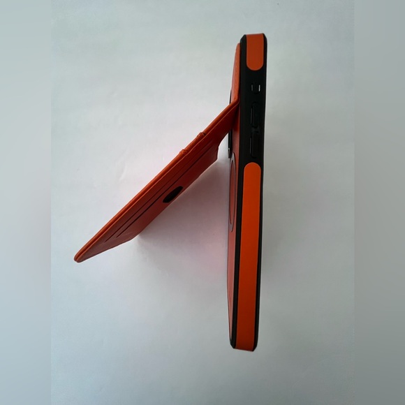 SkyEagle Compatible Magsafe 2 in 1 Semi-Detachable iPhone 15 Pro Max Orange Case - Picture 12 of 16